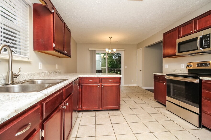Building Photo - 3112 Chambley Ct
