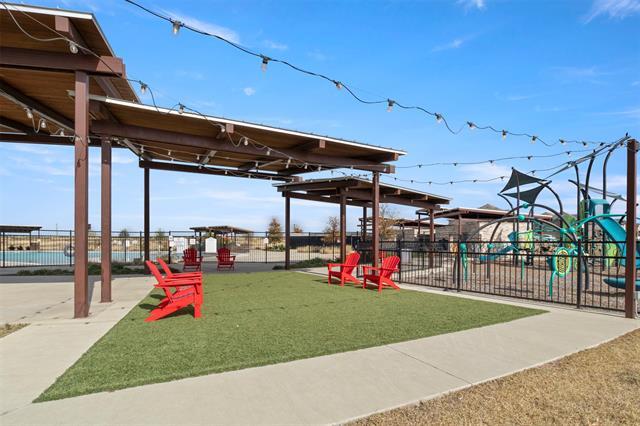 Building Photo - 2111 Clearwater Way