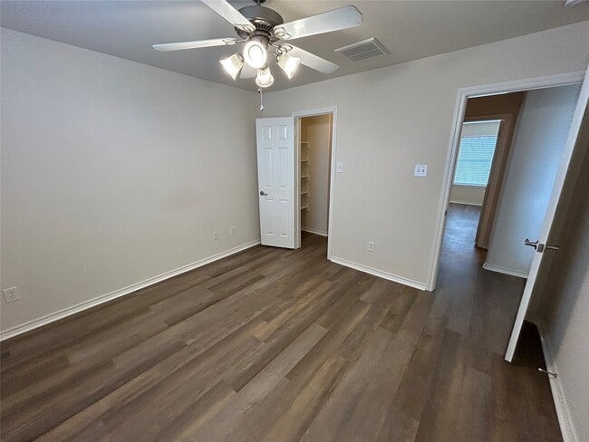 Building Photo - 12338 Packard Bend Trail