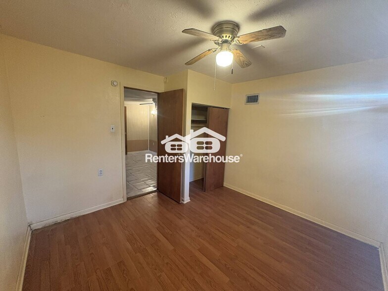 Building Photo - 1501 Briarwood Blvd