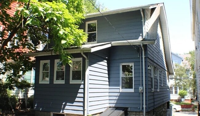 Building Photo - 69 Schuyler Ave