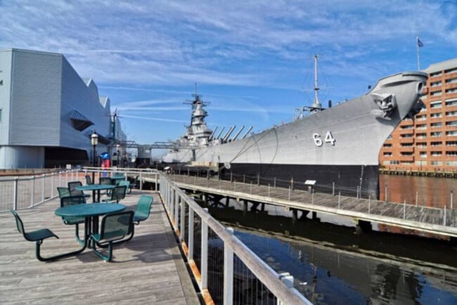 Building Photo - 558 Granby St