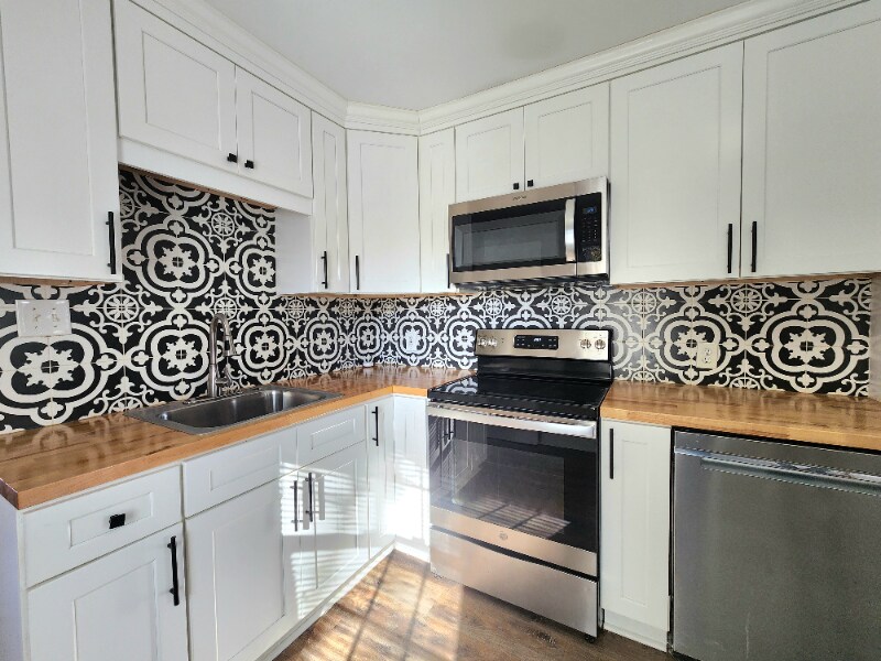 Building Photo - 216 McGarity St