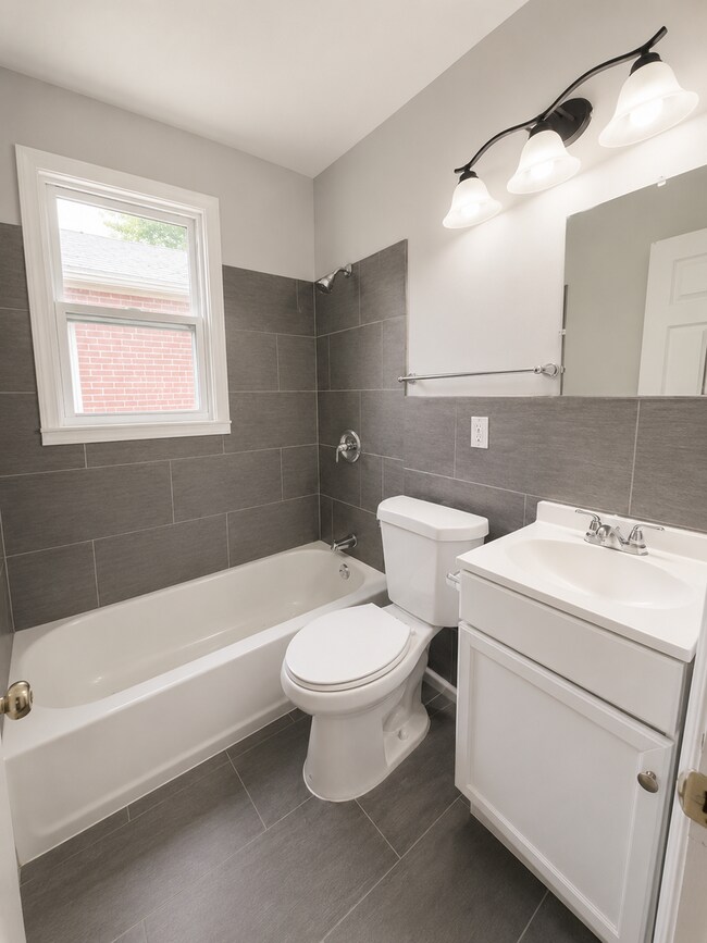 Building Photo - Renovated 2BR Home with Off-Street Parking – Section 8 Welcome!