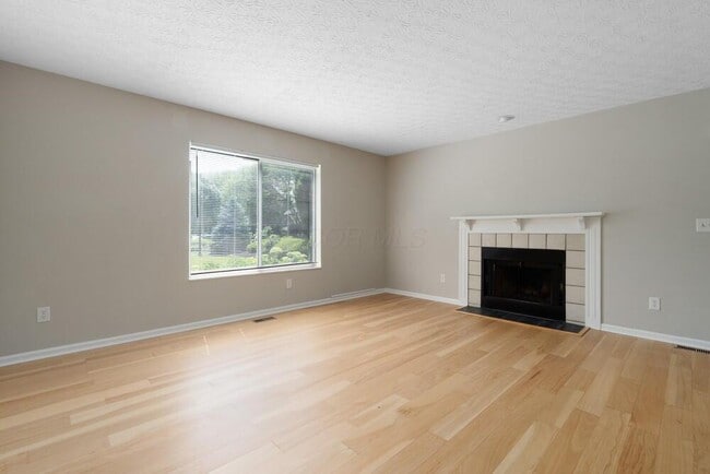 Building Photo - 6251 Tara Hill Dr