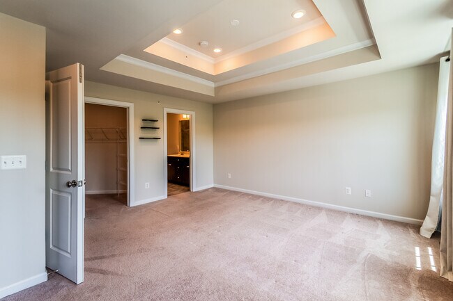 Building Photo - 5650 Lanteen St