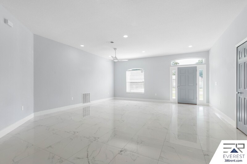 Building Photo - 45 Bruning Ln