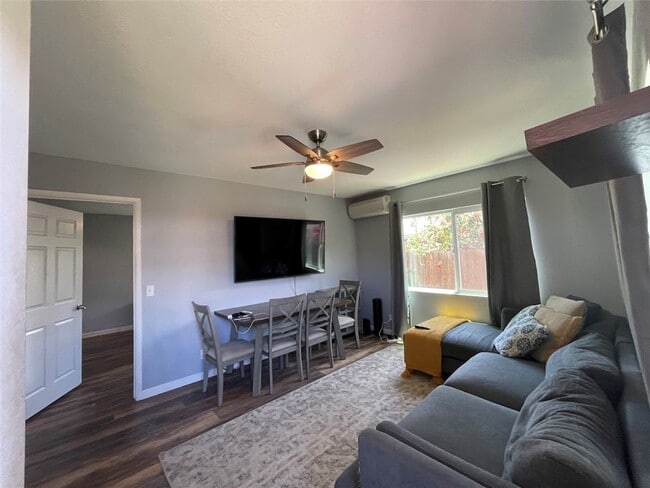 Building Photo - 52 Alahele Pl