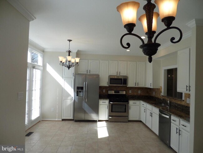 Building Photo - 2254 Journet Dr