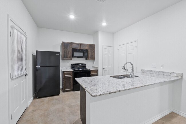 Building Photo - PM1-HH1803 Emma Naylor Ct