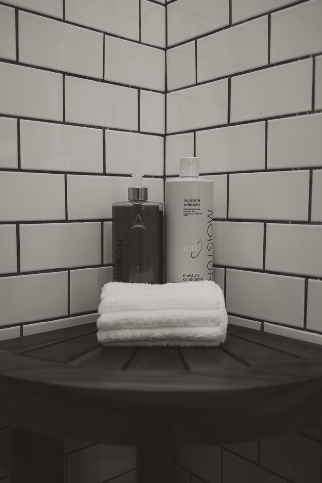 Building Photo - 5519 FM 2011