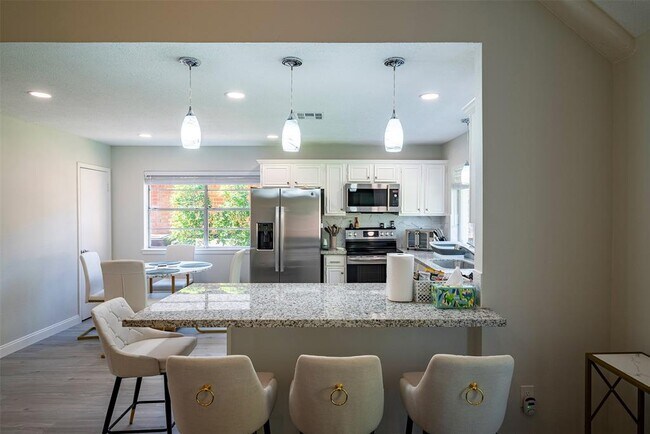 Building Photo - 11530 Green Glade Dr