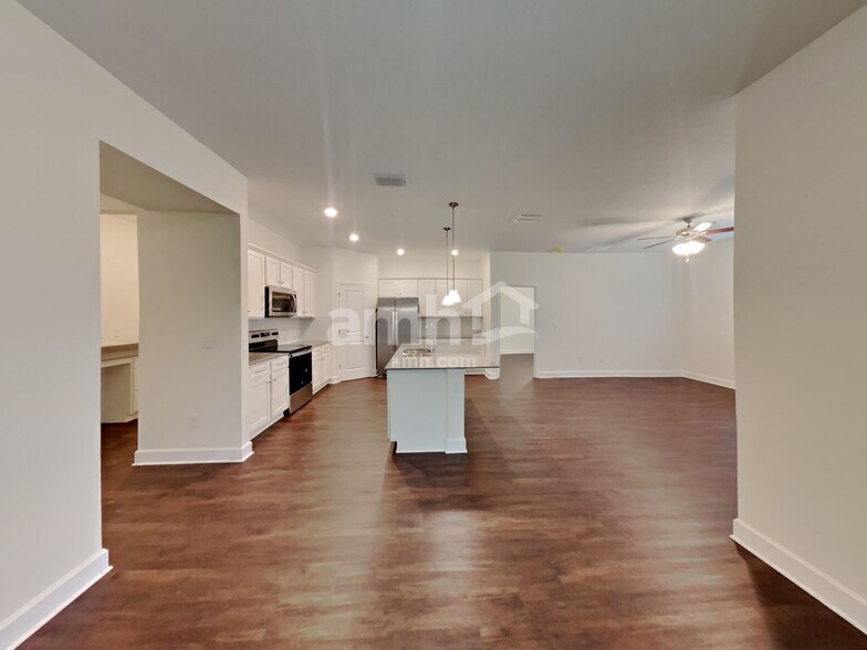 Building Photo - 3183 Artemisia Ln