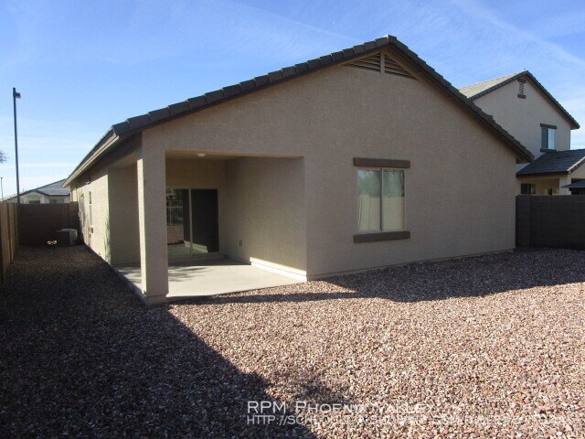 Building Photo - 24392 W Sheraton Ln