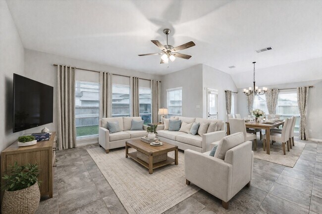 Building Photo - 142 Dina Ln