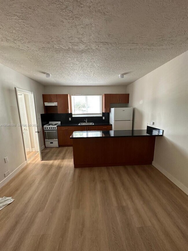 Building Photo - 6805 SW 88th St