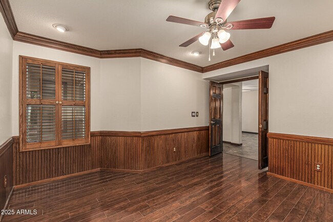 Building Photo - 5109 E Kathleen Rd