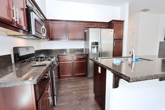 Building Photo - High Demand Park Place Home for Rent!