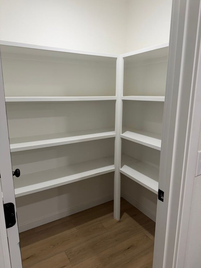 Building Photo - REMODELED 5 Bedroom | 3 Bathroom | 3 Car Garage HOME -- 3,554 sqft | BASEMENT! | NIXA SCHOOLS | F...