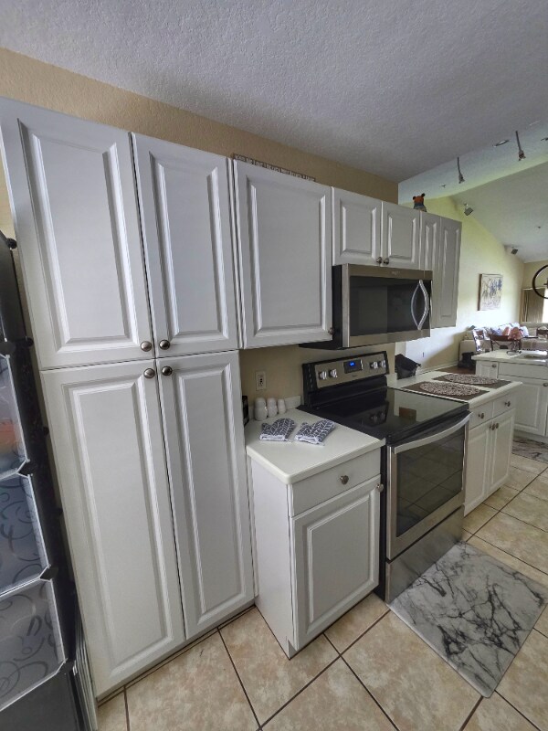 Building Photo - 7661 Sweetbay Cir