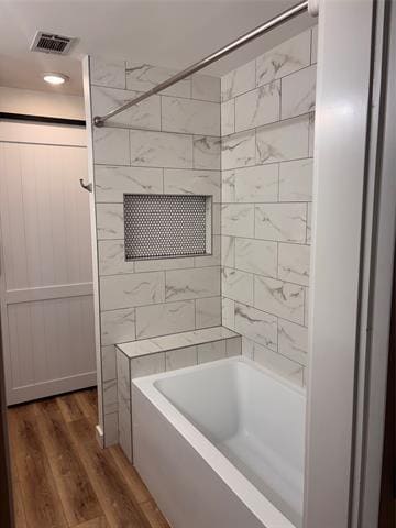 Building Photo - 2106 Rainbow Dr