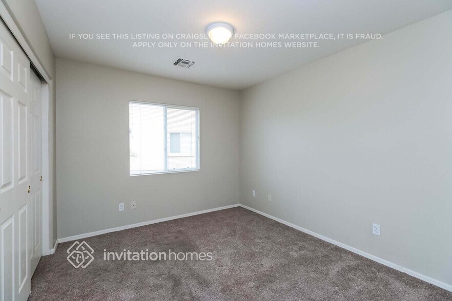 Building Photo - 22388 W La Vista Cir