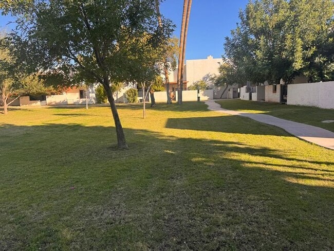 Building Photo - Amazing 3beds/2baths Townhome in Tempe!