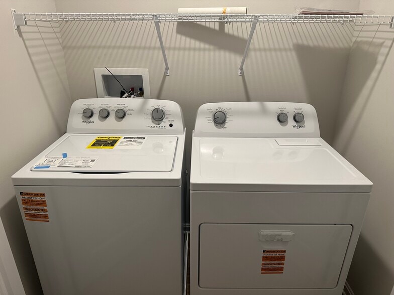 Building Photo - 10964 Farmerfield St