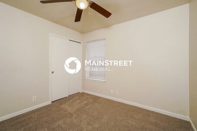 Building Photo - 3 Bedroom Pet-Friendly Home in SAN ANTONIO, TX with Main Street Renewal