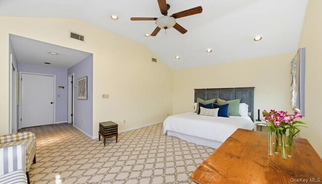 Building Photo - 1495 Bay Blvd