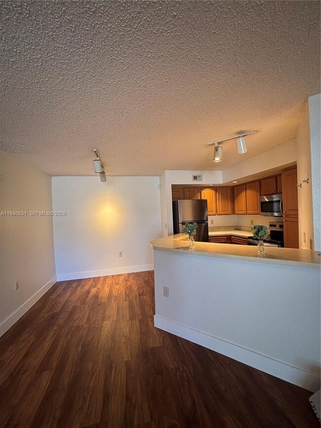 Building Photo - 12870 Vista Isles Dr