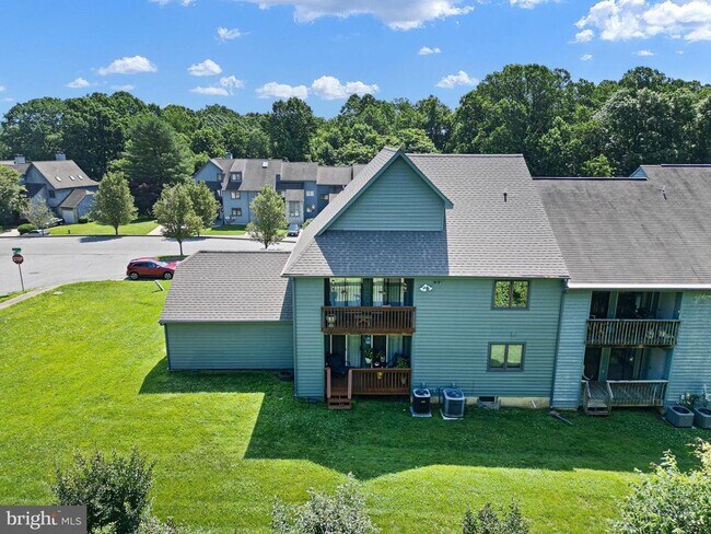 Building Photo - 109 Foxfire Dr
