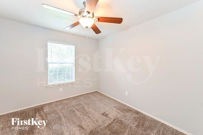 Building Photo - 17822 Seco Creek Ln