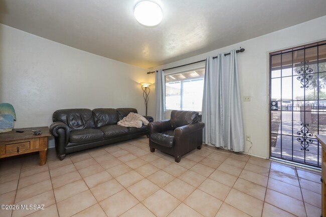 Building Photo - 201 W Borrego St