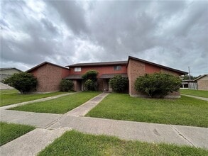 Building Photo - 4217 Acushnet Dr