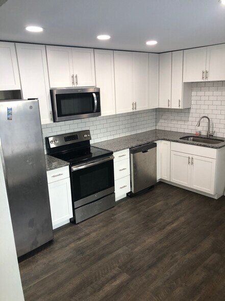 Building Photo - 11 Autumnwood Trl