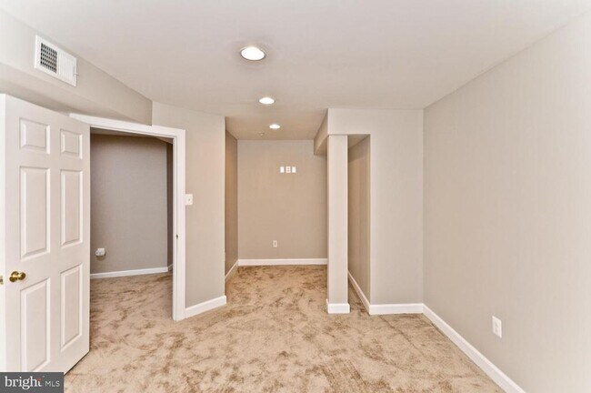 Building Photo - 8006 KINGSMILL Rd