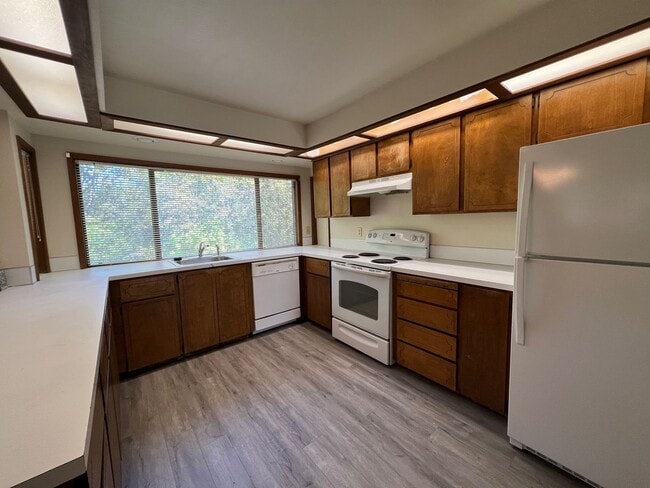 Building Photo - 3041 SE Timberlake Dr