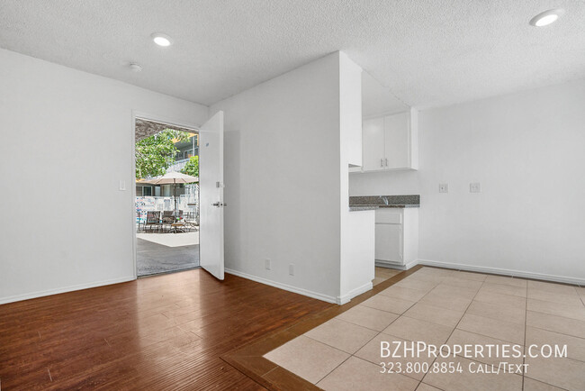 Building Photo - Beautiful 2 Bedroom in Prime Hollywood