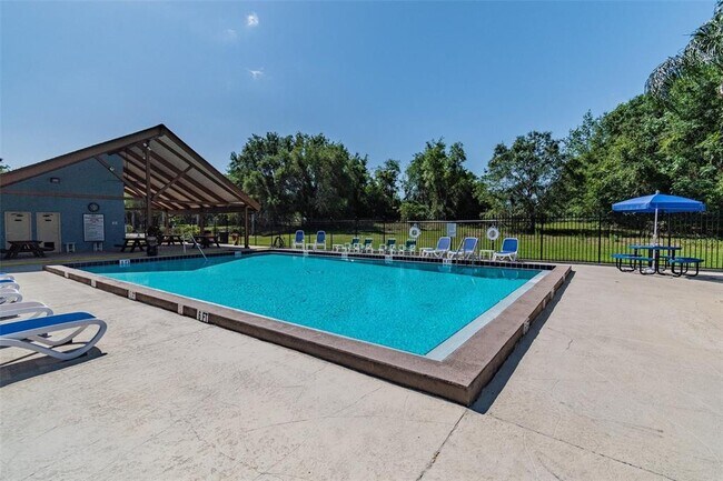 Building Photo - 2342 Tioga Dr