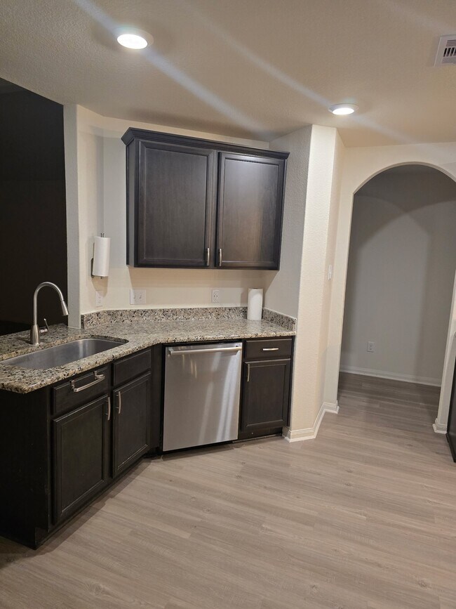 Building Photo - 22610 Steel Blue Jaybird Dr