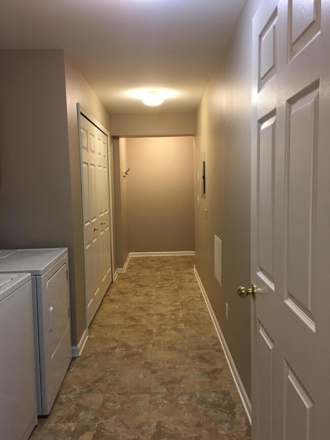 Building Photo - 20209 Chesapeake Cir