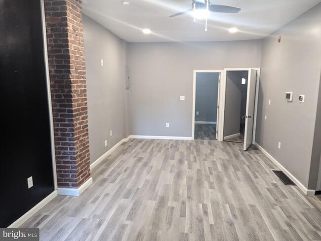 Building Photo - 883 N Preston St