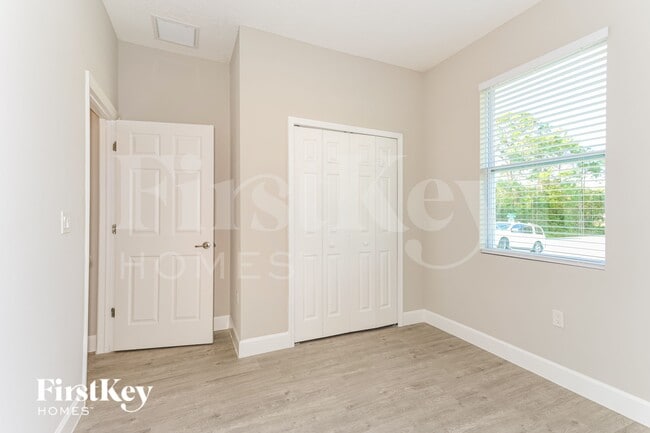 Building Photo - 874 Brookfield St SE