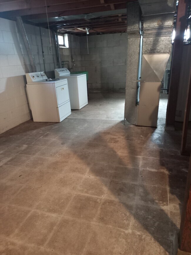 basement - 704 Upton Ave N