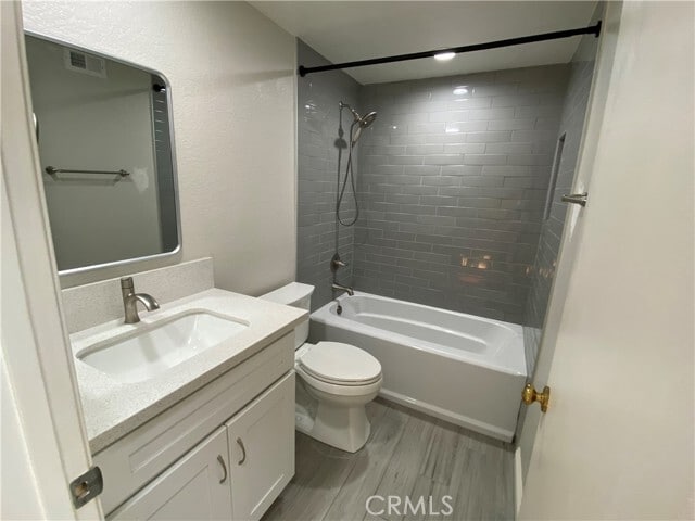 Building Photo - 2705 Fairlane Pl