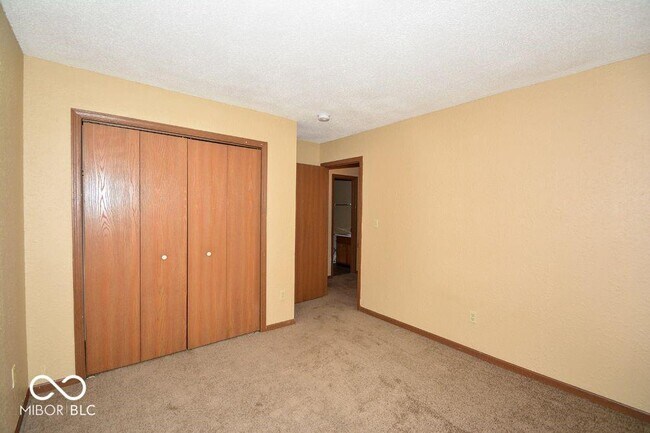 Building Photo - 10325 Liverpool Way