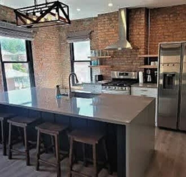 Building Photo - 59 E Russell St