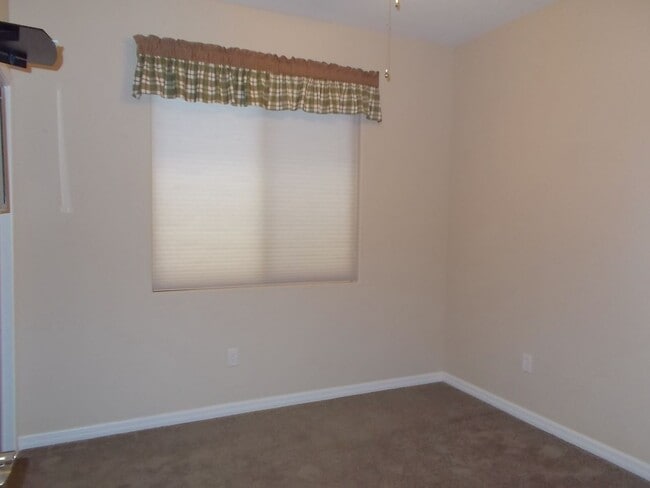 Building Photo - 790 Country Grove Ln
