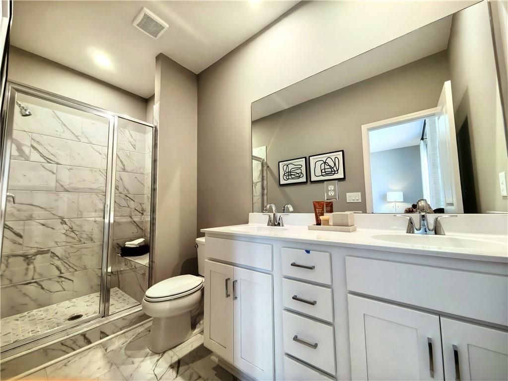 Building Photo - 2821 Beacon Bend Xing